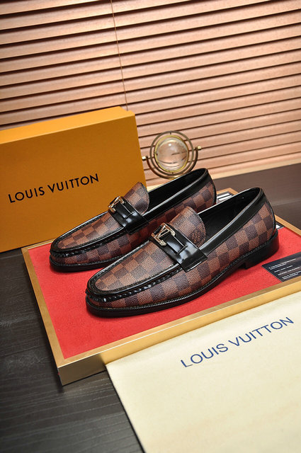 Louis Vuitton leather shoes men-LV2804S